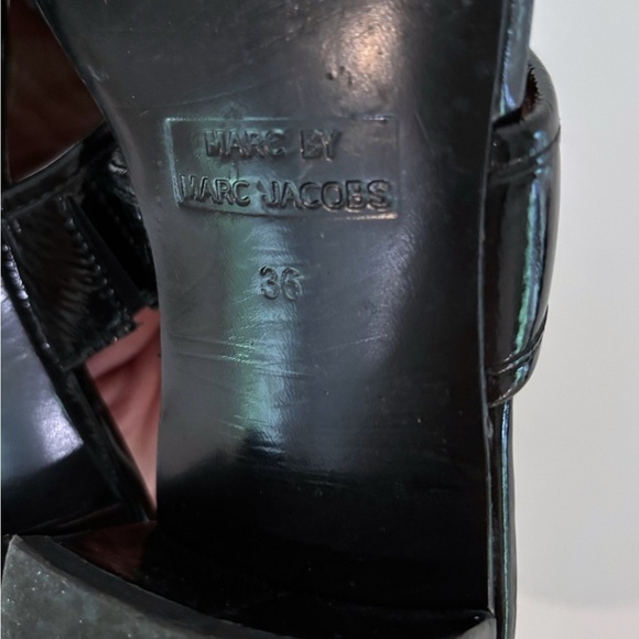 Marc by Marc Jacobs Black Patent Leather Sandals Size 36 US 6 Thong Slides - Picture 7 of 7